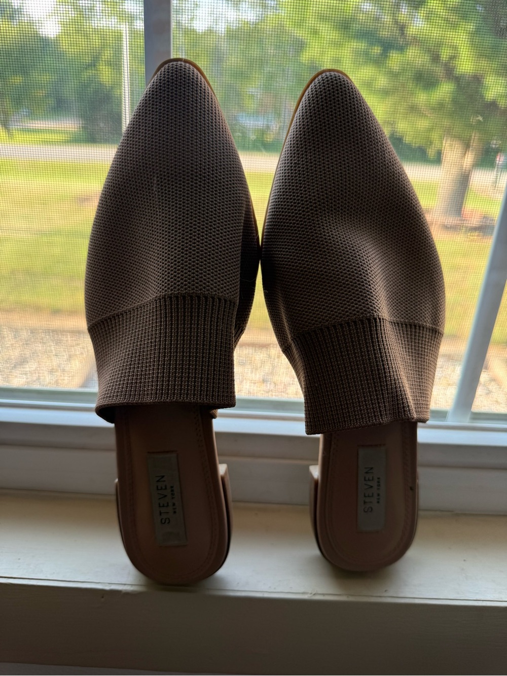 Steve Madden Taupe Knit Pointed Toe Slip-On Mules
